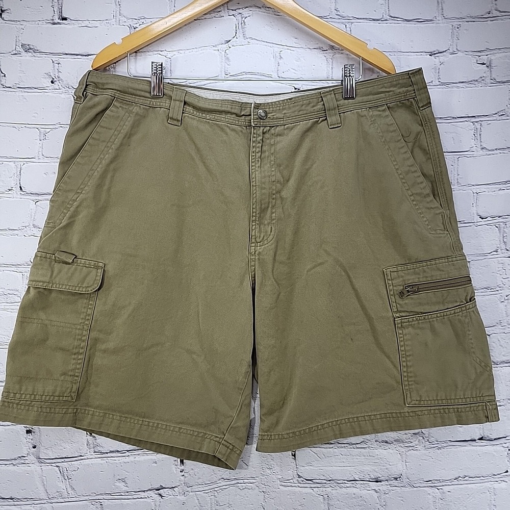 Columbia Khaki Cargo Shorts Mens Sz 40 Flaw
